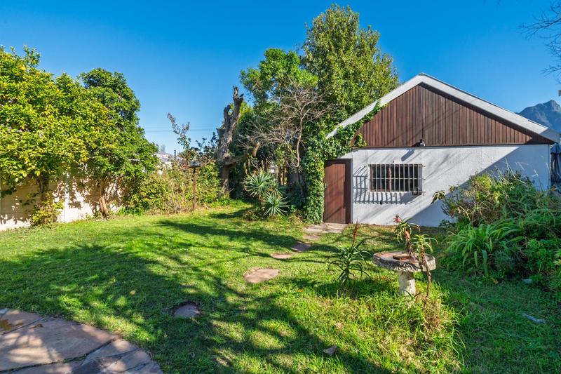 8 Bedroom Property for Sale in Claremont Western Cape